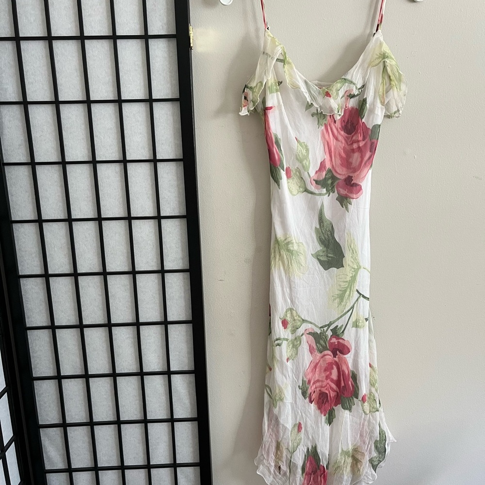 Size M Guess Slip Chiffon Dress